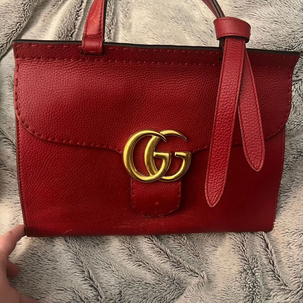 Gucci marmount handbag, has wear on corners, left side of bag and some scratches
